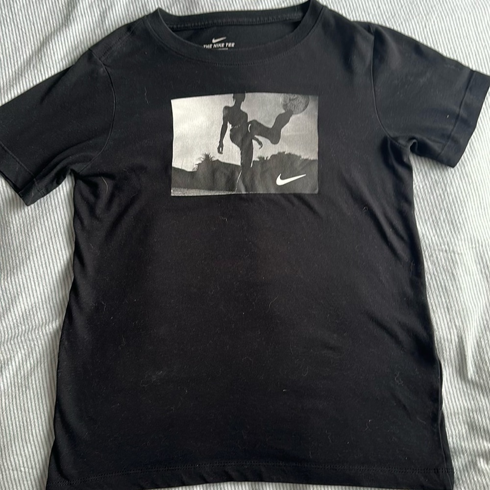 nike tshirt